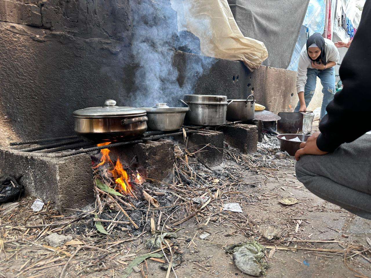 المرأة الفلسطينية في قلب النار: أدوار جديدة، أعباء مضاعفة، واستهداف ممنهج في حرب الإبادة على غزة